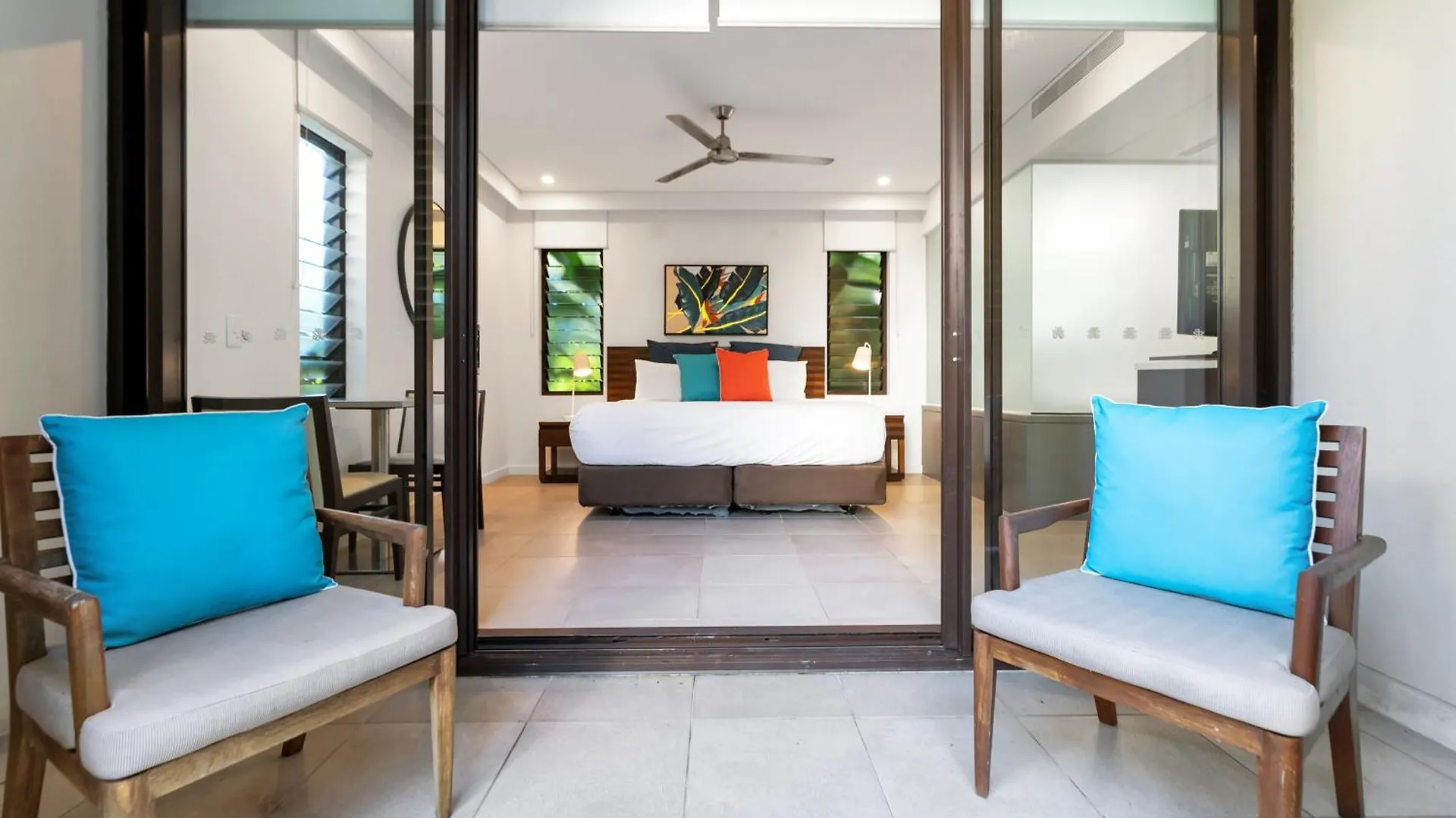 Swim-Out Tropical Haven At Temple Resort Port Douglas Daire