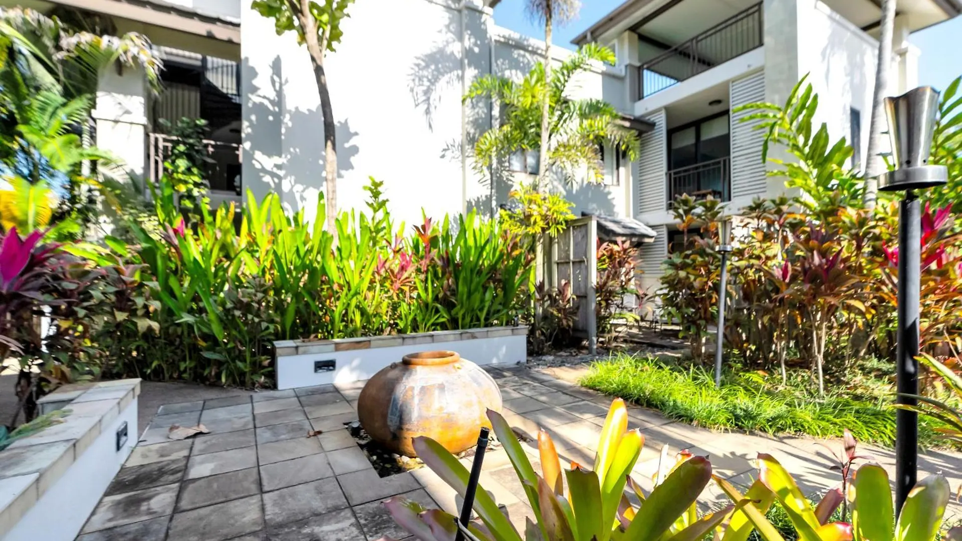 Daire Swim-Out Tropical Haven At Temple Resort Port Douglas