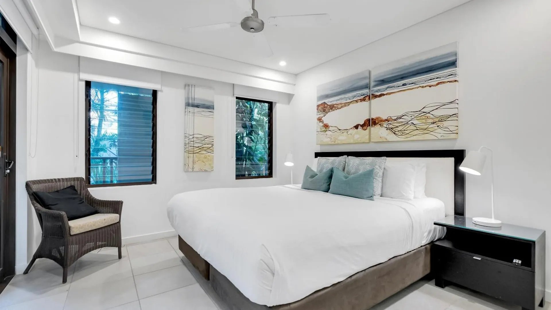 Swim-Out Tropical Haven At Temple Resort Port Douglas Avustralya