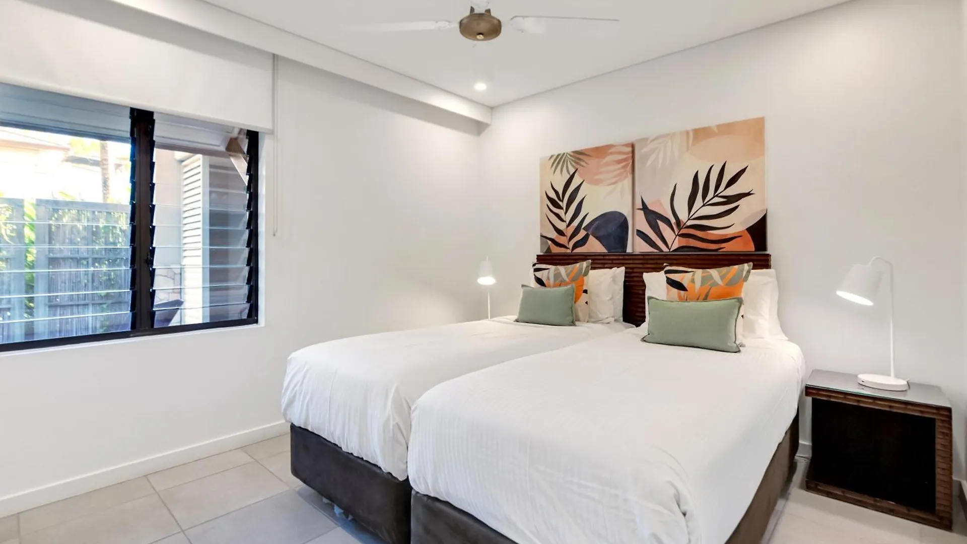 Swim-Out Tropical Haven At Temple Resort Port Douglas Daire